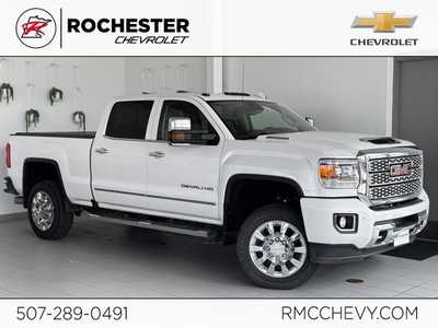 2019 GMC 2500 Crew Cab, $52895. Photo 1