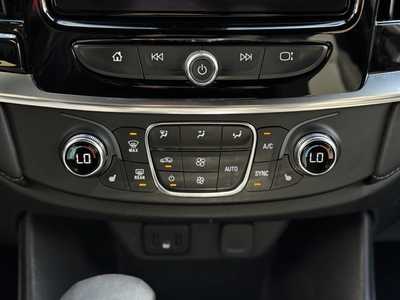 2022 Chevrolet Traverse, $31995. Photo 11