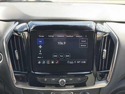 2022 Chevrolet Traverse, $31995. Photo 2