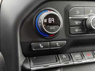 2019 Chevrolet 1500 Crew Cab, $28995. Photo 11