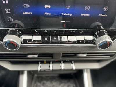 2025 Chevrolet Colorado Crew Cab, $43865.0. Photo 7
