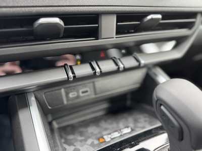 2025 Chevrolet Colorado Crew Cab, $43865.0. Photo 9