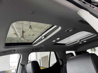 2021 Chevrolet Traverse, $30595. Photo 5