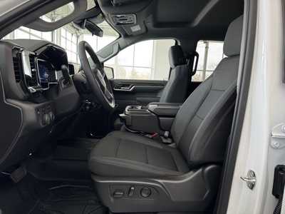 2025 Chevrolet 1500 Crew Cab, $58745.0. Photo 4