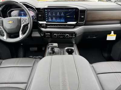 2025 Chevrolet 1500 Crew Cab, $73550.0. Photo 2