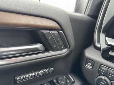 2025 Chevrolet 1500 Crew Cab, $73550.0. Photo 5