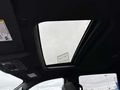 2025 Chevrolet 1500 Crew Cab, $73550.0. Photo 7
