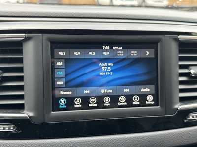 2020 Chrysler Pacifica, $20995. Photo 3