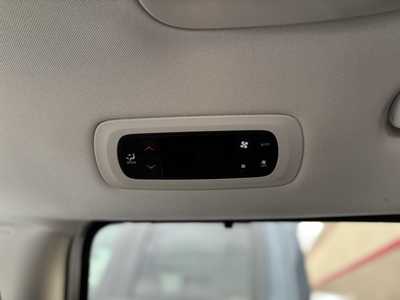2020 Chrysler Pacifica, $20995. Photo 8