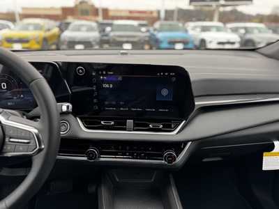 2025 Chevrolet Equinox, $27999.0. Photo 7