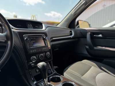 2015 Chevrolet Traverse, $12995. Photo 9