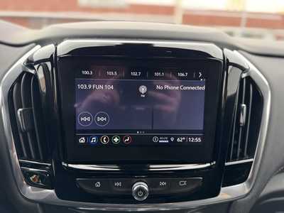2022 Chevrolet Traverse, $33897. Photo 2