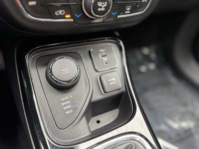 2021 Jeep Compass, $20695. Photo 9