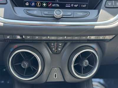 2022 Chevrolet Blazer, $22495. Photo 11