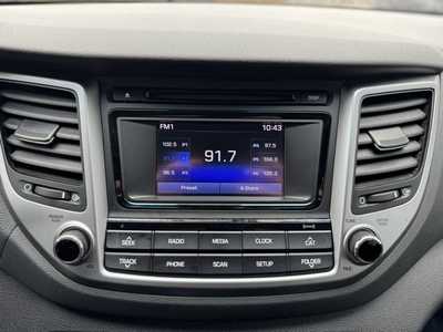 2016 Hyundai Tucson, $13498. Photo 3