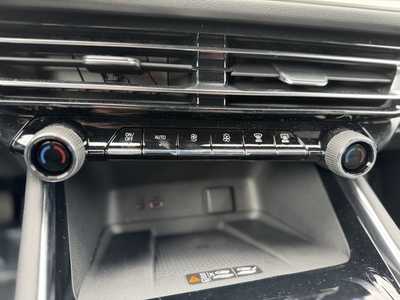 2025 Chevrolet Traverse, $46090.0. Photo 9