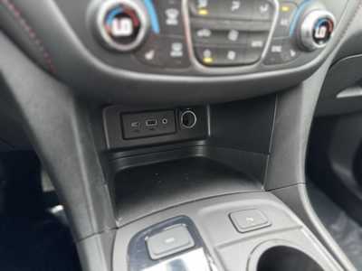 2022 Chevrolet Equinox, $26685. Photo 10