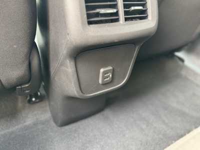 2022 Chevrolet Equinox, $22998. Photo 7