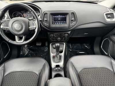 2021 Jeep Compass, $17385. Photo 2