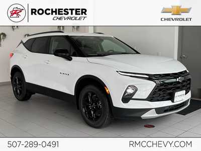2025 Chevrolet Blazer, $39940.0. Photo 1