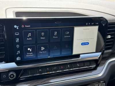 2025 Chevrolet 1500 Crew Cab, $54570.0. Photo 3