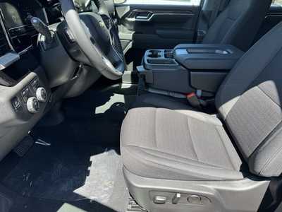 2025 Chevrolet 1500 Crew Cab, $54570.0. Photo 5