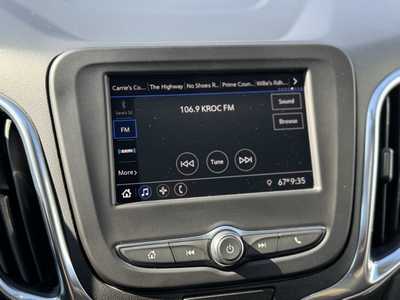 2021 Chevrolet Equinox, $18995. Photo 3