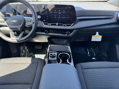 2026 Chevrolet Equinox, $31995. Photo 2
