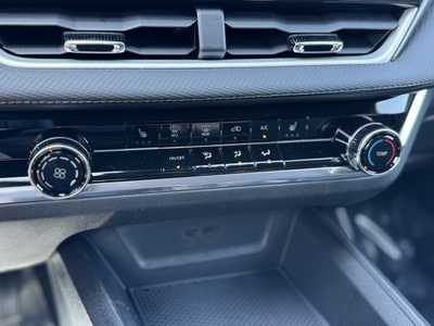 2026 Chevrolet Equinox, $31995. Photo 9