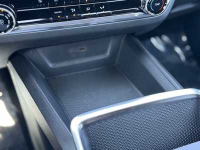 2026 Chevrolet Equinox, $31995.0. Photo 10