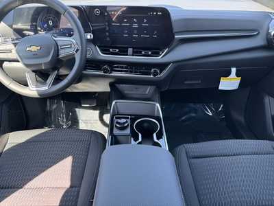 2026 Chevrolet Equinox, $31995.0. Photo 2