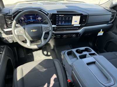 2025 Chevrolet 1500 Crew Cab, $54570.0. Photo 8