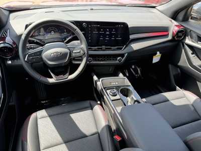 2026 Chevrolet Equinox, $36890.0. Photo 8