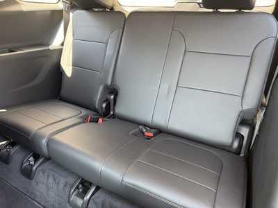 2021 Chevrolet Traverse, $32485. Photo 8