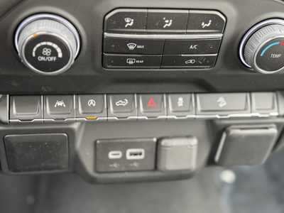 2025 Chevrolet 1500 Crew Cab, $47490.0. Photo 10