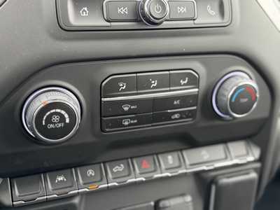 2025 Chevrolet 1500 Crew Cab, $47490.0. Photo 9