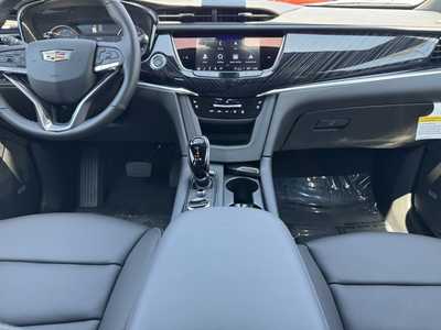 2025 Cadillac XT6, $58315.0. Photo 2