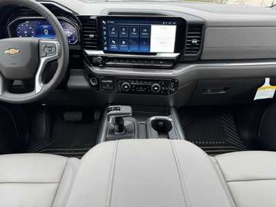 2025 Chevrolet 1500 Crew Cab, $68765.0. Photo 2