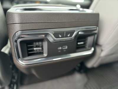 2025 Chevrolet 1500 Crew Cab, $68765.0. Photo 8