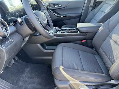 2026 Chevrolet Equinox, $31995.0. Photo 5