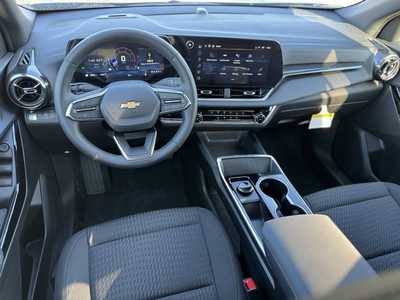 2026 Chevrolet Equinox, $31995.0. Photo 8