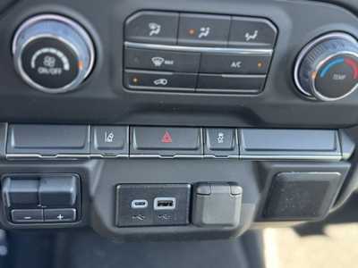 2025 Chevrolet 3500 Crew Cab, $51495.0. Photo 10