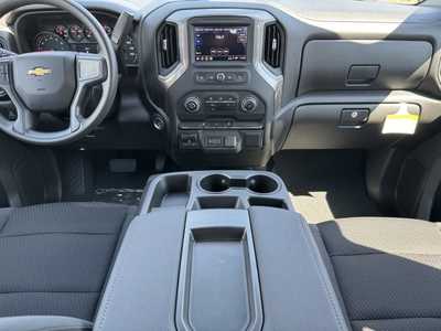 2025 Chevrolet 3500 Crew Cab, $51495.0. Photo 2