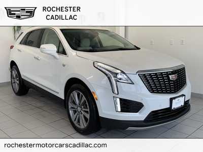 2025 Cadillac XT5, $54315.0. Photo 1