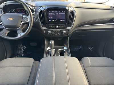 2020 Chevrolet Traverse, $22998. Photo 2