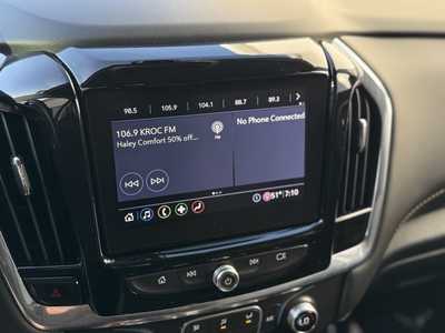 2020 Chevrolet Traverse, $22998. Photo 3