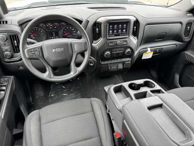 2025 Chevrolet 1500 Crew Cab, $47490.0. Photo 8