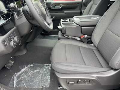 2025 Chevrolet 3500 Crew Cab, $63205. Photo 5