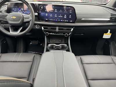 2025 Chevrolet Traverse, $58795.0. Photo 2