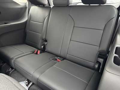 2025 Chevrolet Traverse, $58795.0. Photo 8